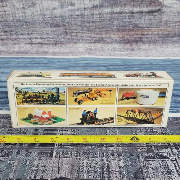 Bachmann H.O scale The Rock teal/white boxcar - Picture 2 of 7